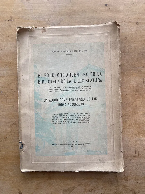 El folklore argentino en la biblioteca d la legislatura (j7