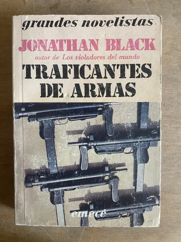 Tapa de Traficantes de armas - Black, Johathan (3g1)