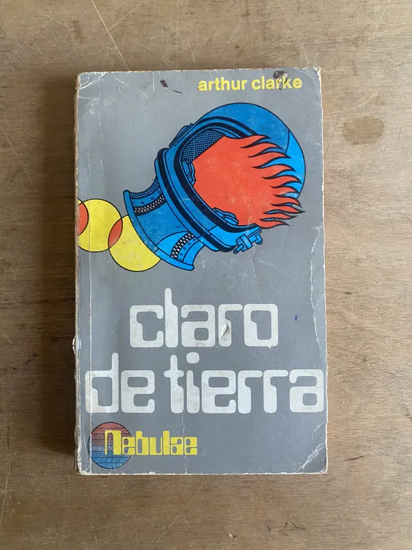 Tapa de Claro de tierra - Clarke, Arthur (3a8)