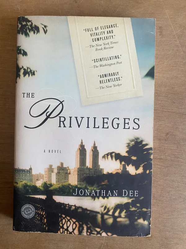 Tapa de The provileges - Dee, Jonathan (2z9)