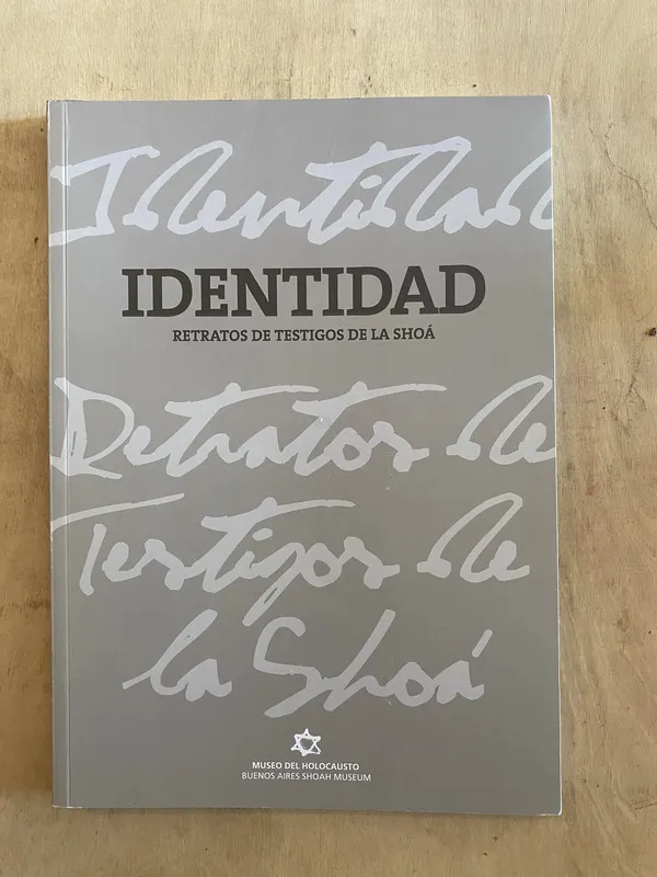 Identidad - (y6)