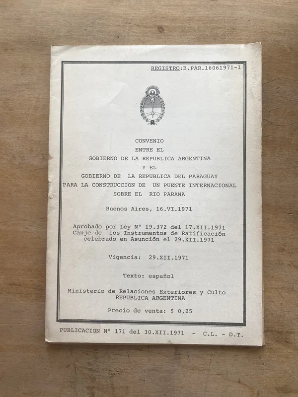 Convenio entre el gobierno de la republica argentina - (j2)