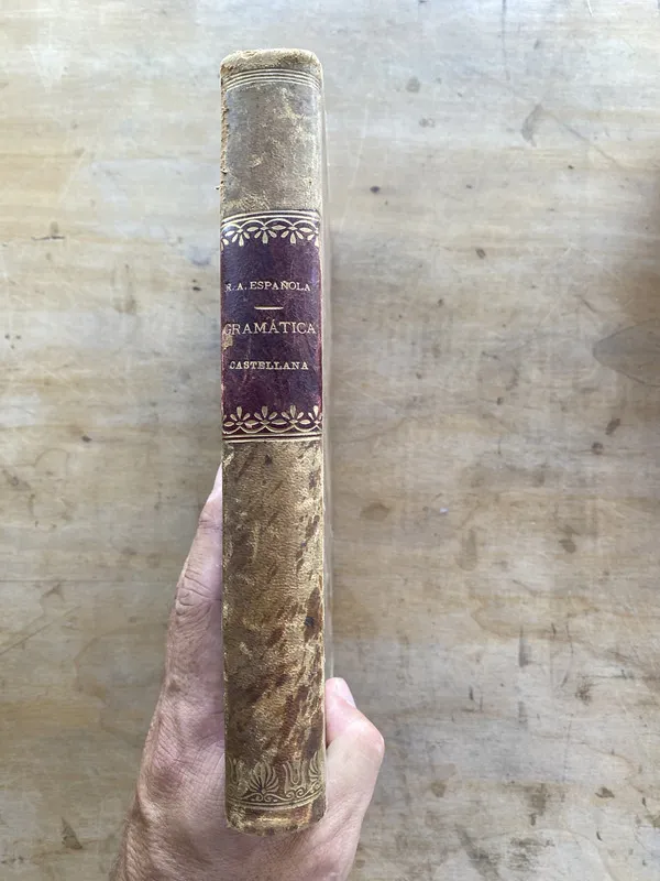 Gramatica castellana - Española R. A. (cc5)