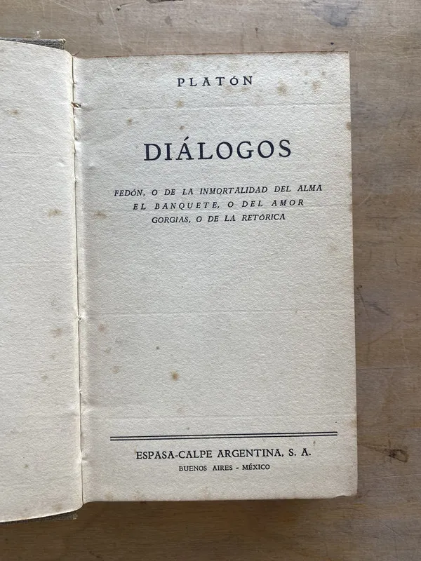 Tapa de Dialogos - Platon (d6)