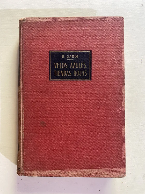 Velos azules tiendas rojas - Gardi R. (4b1)