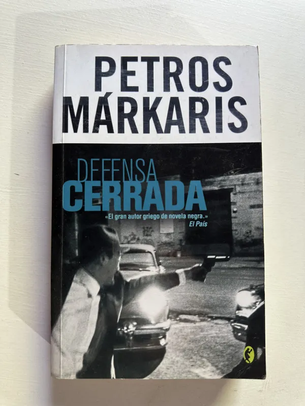 Defensa cerrada - Markaris Petros (4G3)