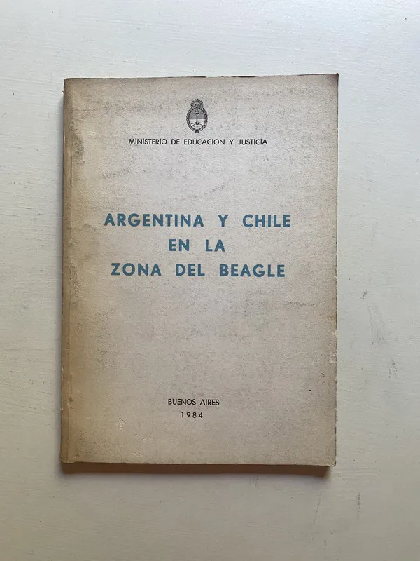Tapa de Argentina y Chile en la zona del beagle - (4d5)