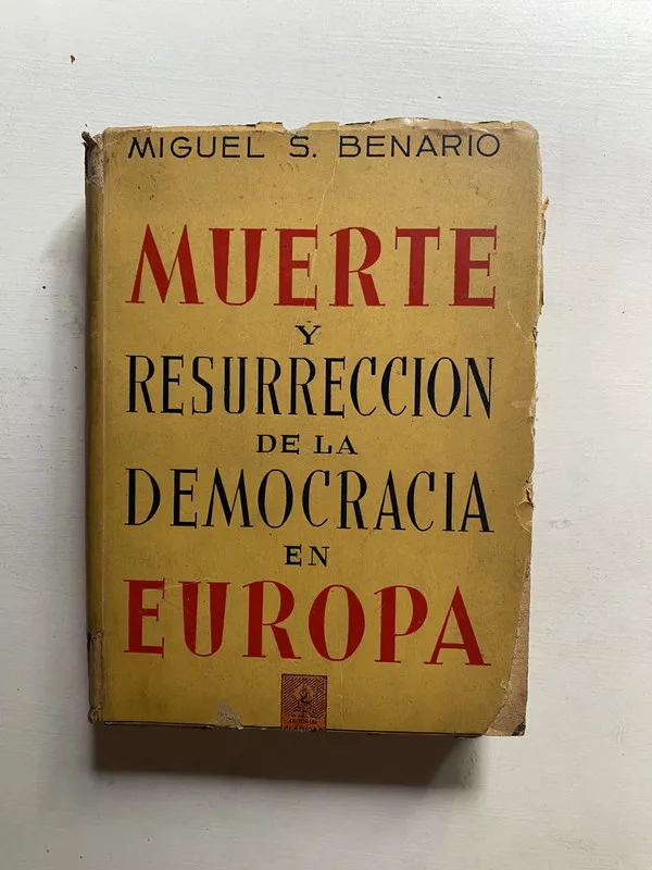 Muerte y resurreccion de la democracia en - Benario (4d4)