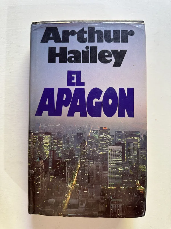 El apagon - Hailey Arthur (4i7)