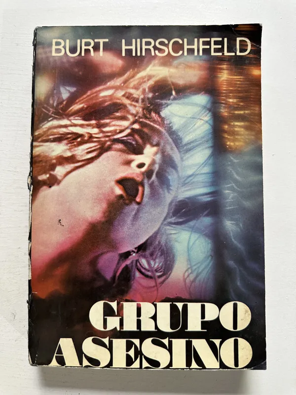 Tapa de Grupo asesino - Hirschfeld Burt (4M6)