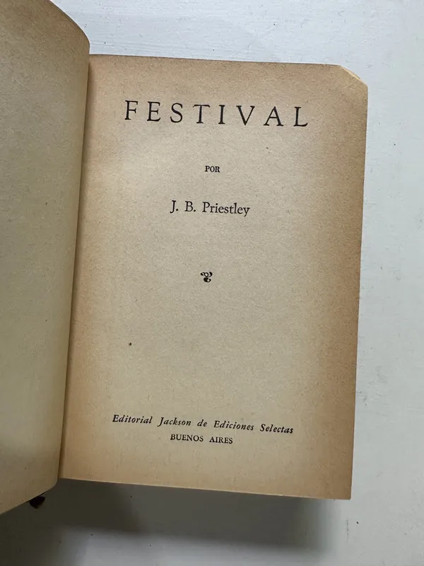 Festival - Priestley J. B. (4M7)