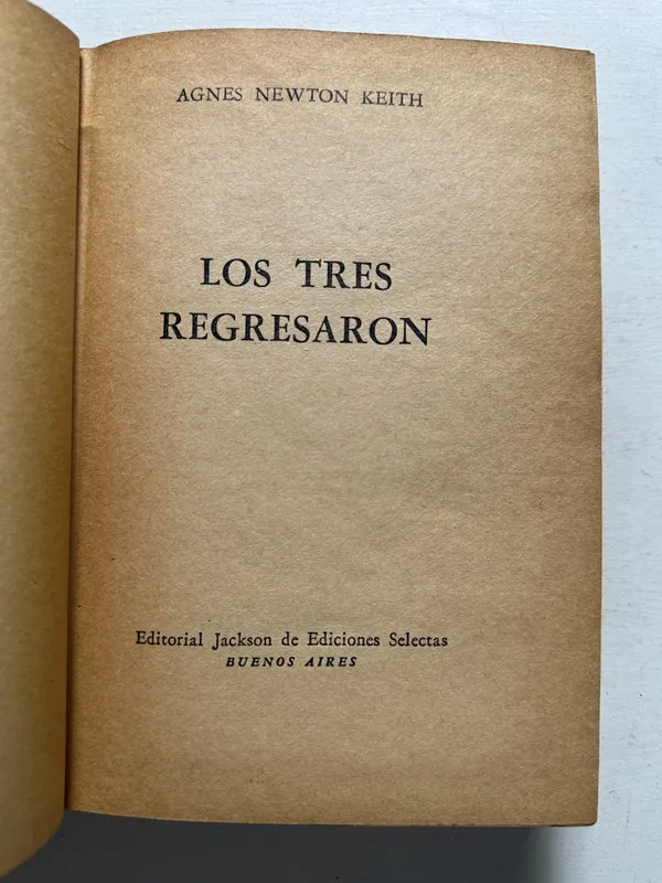 Los tres regresaron - Newton Keith Agnes (4N2)