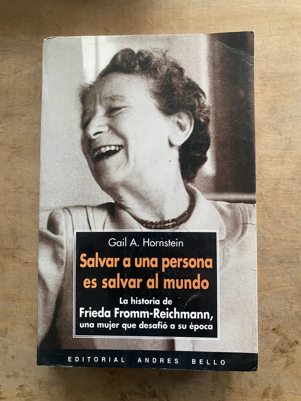 Salvar a una persona es salvar al mundo - Hornstein (oo1)