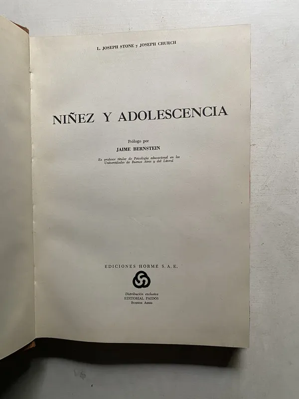 Tapa de Niñez y adolescencia - Stone (4e5)