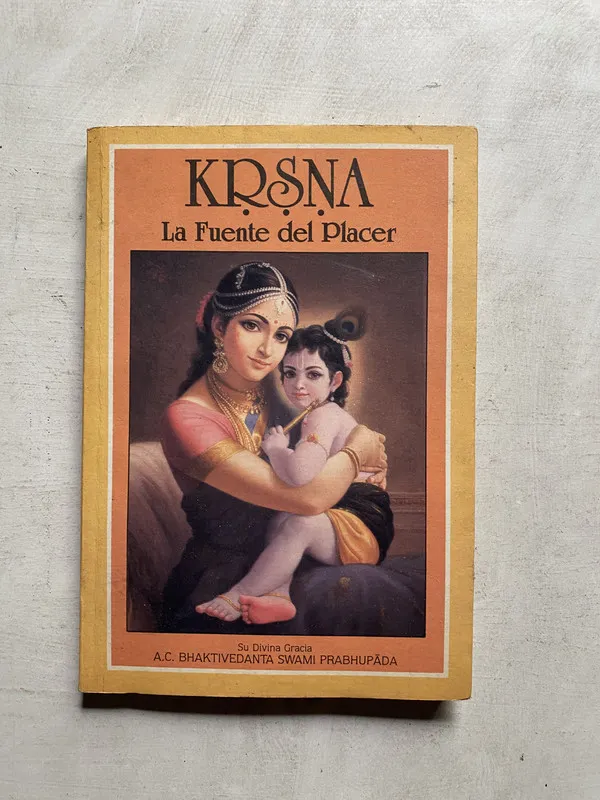 - Su divina gracia A. C. Bhaktivedanta Swami Prabhupada (4e