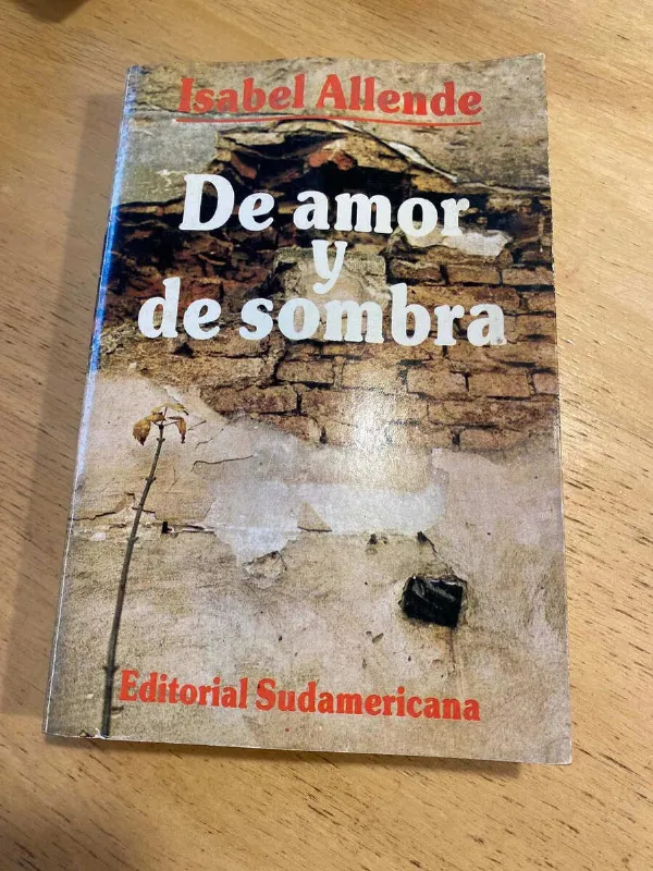 De Amor Y De Sombra - Allende, Isabel (u2)