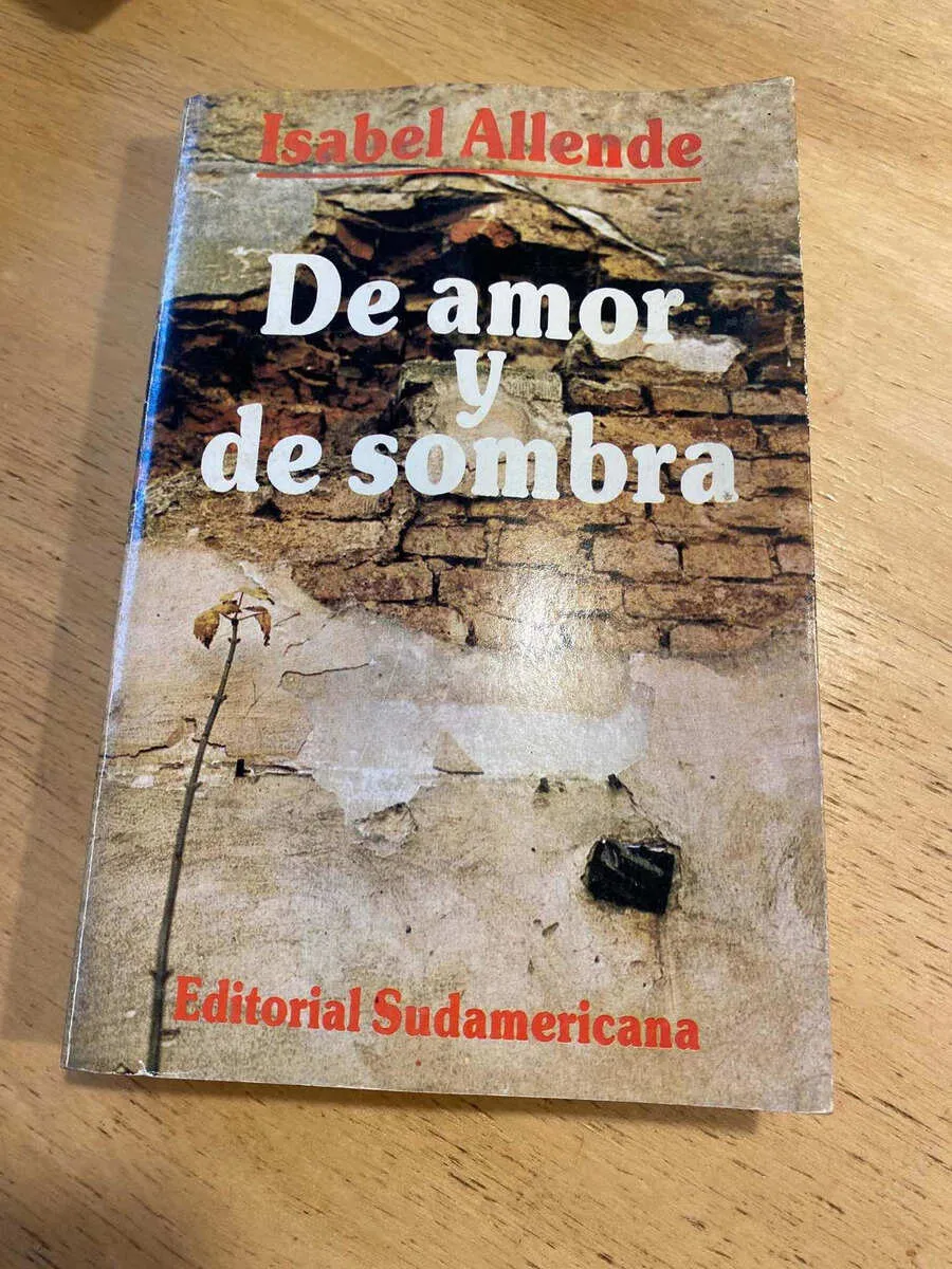 De Amor Y De Sombra - Allende, Isabel (u2)