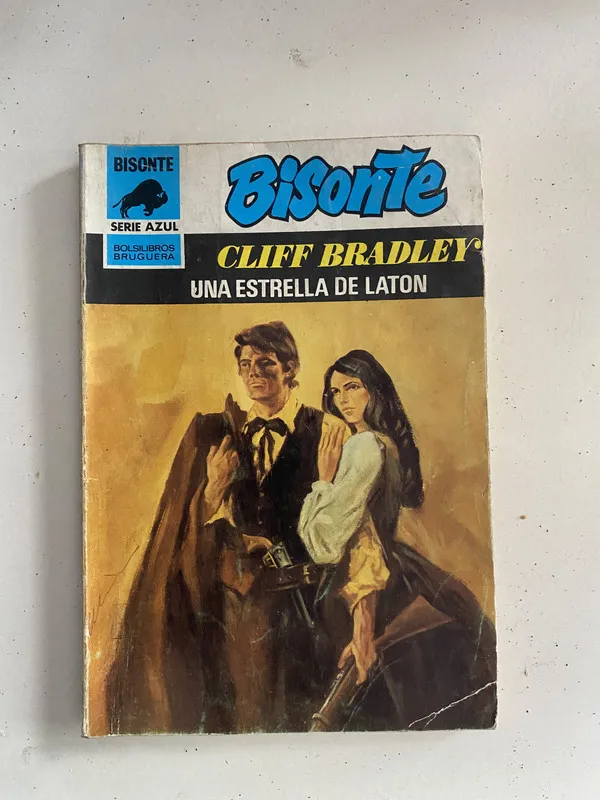 Una estrella de laton - Bradley Cliff (4o2)