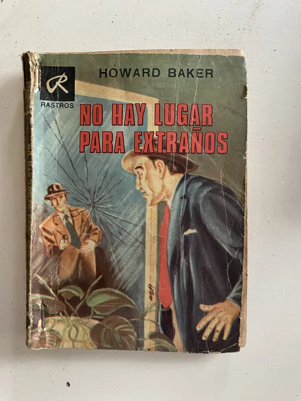 Tapa de No hay lugar para extraños - Baker Howard (4o2)