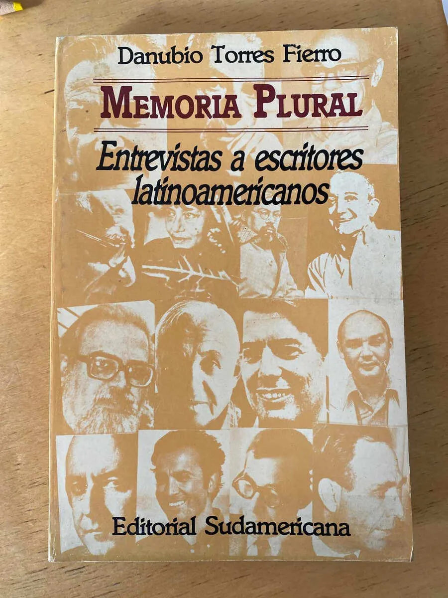 Memoria Plural. Entrevistas A Escritores- Torres Fierro (Q4)