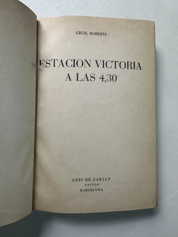 Tapa de Estacion Victoria a las 430 - Roberts Cecil (4S2)