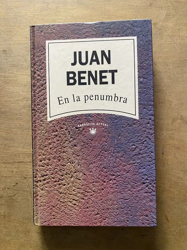 Tapa de En la penumbra - Benet Juan (3y4)