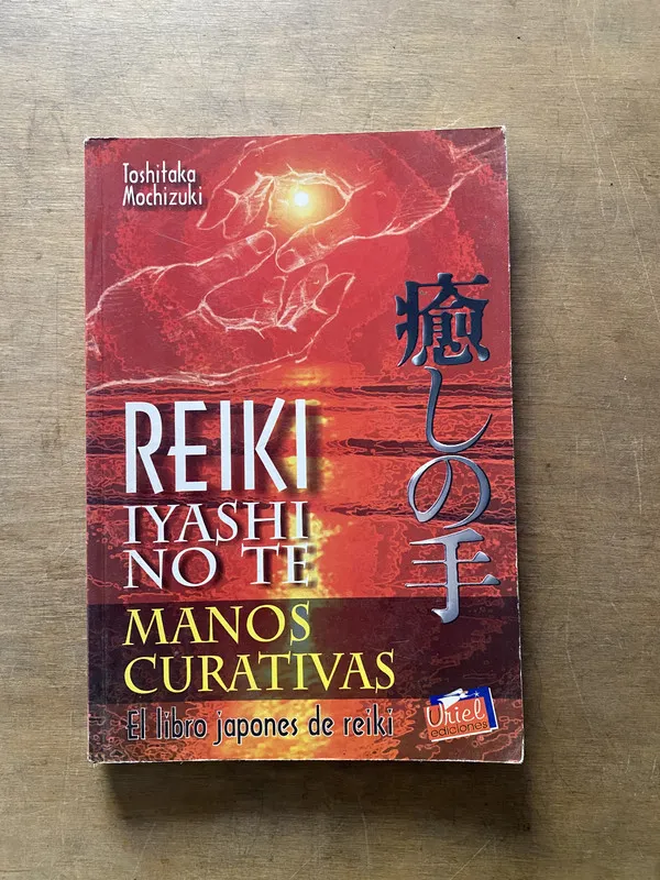 Tapa de Reiki Iyashi No Te - Mochizuki Toshitaka (3y3)