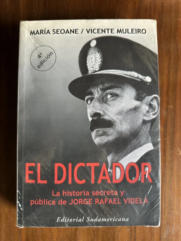 Tapa de El Dictador - Seoane Maria / Muleiro Vicente (4u6)