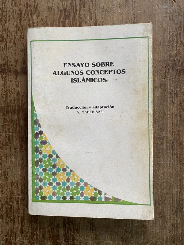 Tapa de Ensayo sobre algunos conceptos islamicos - Safi (4w2)