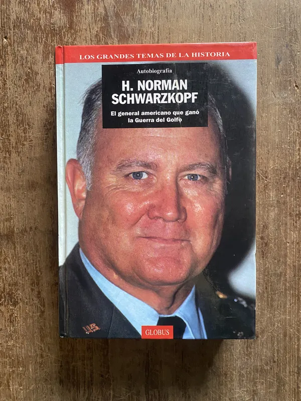 Tapa de H. Norman Schwarzkopf - Schwarzkopf H. Norman (4w4)