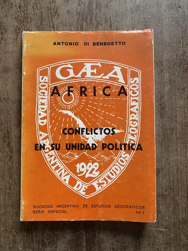 Africa: Conflictos en su Unidad - Di Benedetto (4w6)