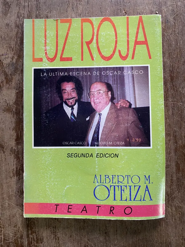 Tapa de Luz Roja - Oteiza Alberto M. (5i3)