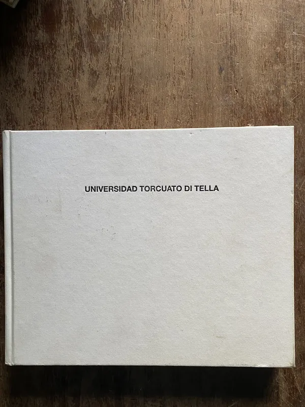 Tapa de Universidad Torcuato - Universidad Torcuato Di Tella (5b7)