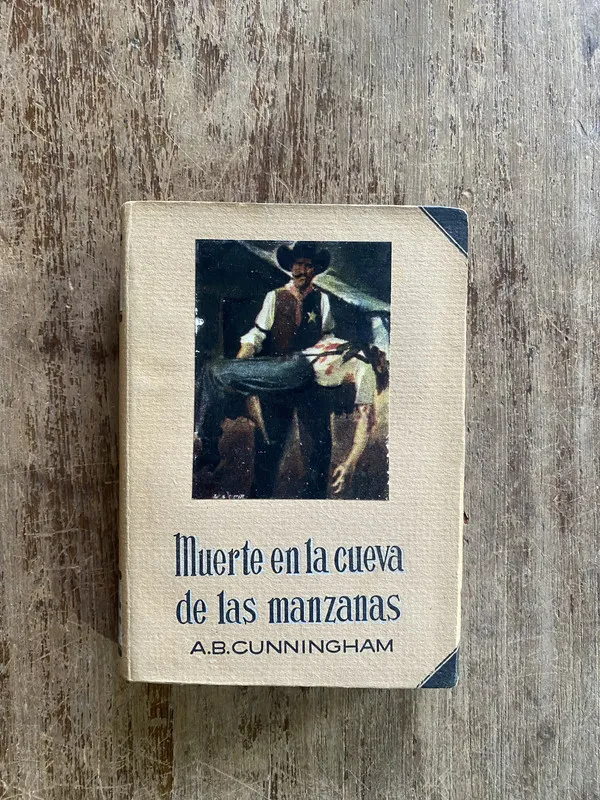 Tapa de Muerte en la cueva de las manzanas - Cunningham A.B. (4y5)