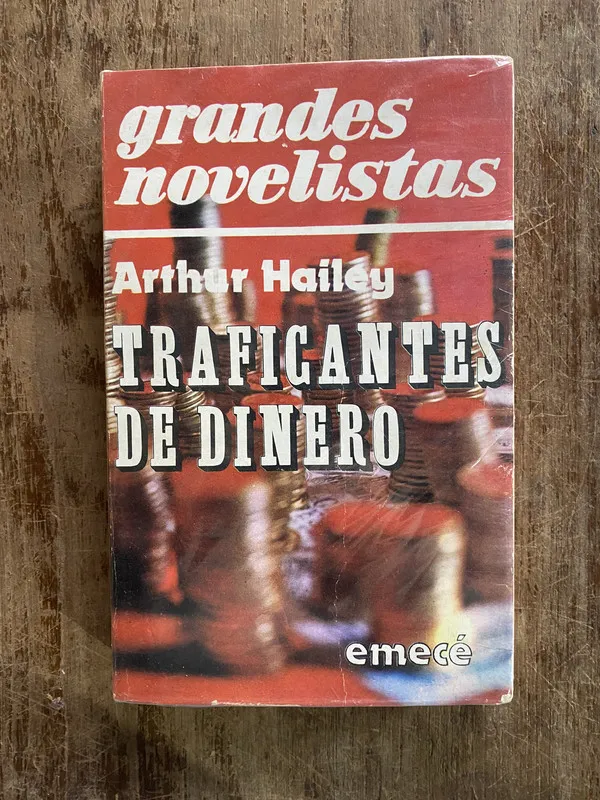 Traficantes de dinero - Hailey Arthur (4y3)