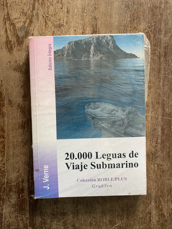 20.000 Leguas de Viaje Submarino - Verne J. (4z6)