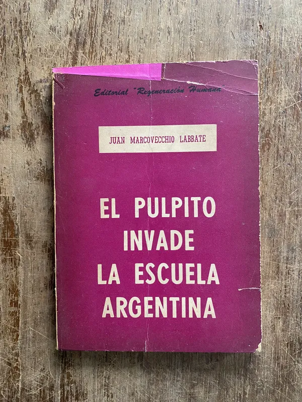 El pulpito invade la escuela - Marcovecchio Labbate (4z5)