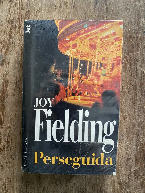 Tapa de Perseguida - Fielding Joy (5i7)
