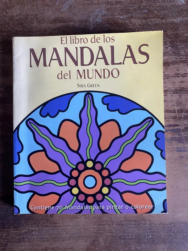El libro de los Mandalas del Mundo - Green Shia (4z1)