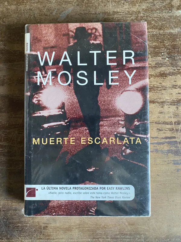 Muerte Escarlata - Mosley Walter (4z1)