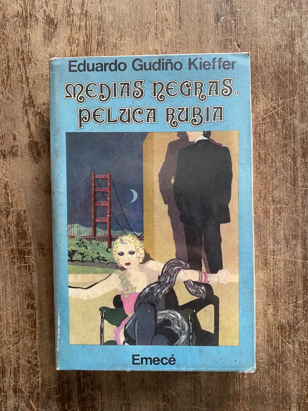 Medias negras peluca rubia - Gudiño Kieffer Eduardo (5a1)