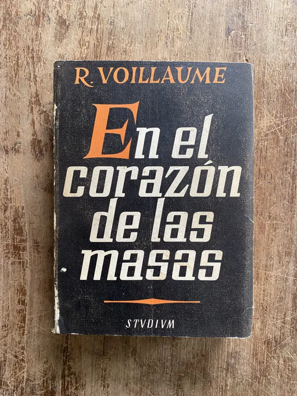 Tapa de En el corazon de las masas - Voillaume R. (5a1)