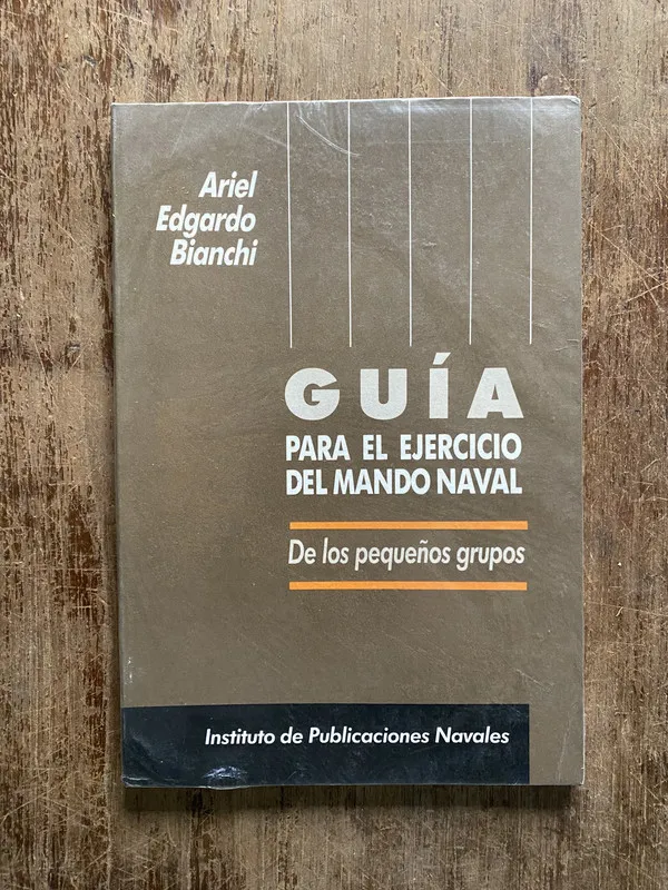 Tapa de Guia para el ejercicio del mando naval - Bianchi (5b4)