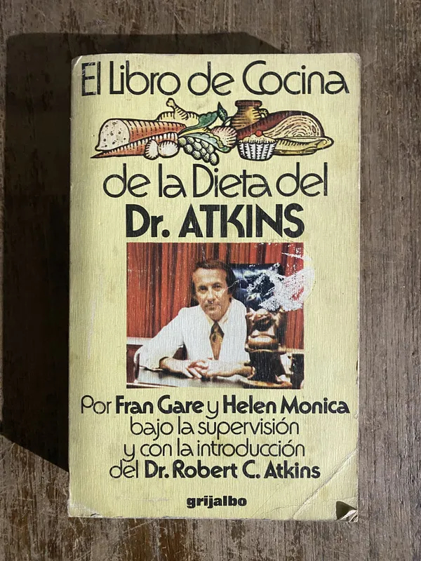 El Libro de Cocina de la Dieta del Dr. Atkins - Gare (5h6)