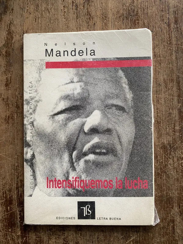 Tapa de Intensifiquemos la lucha - Mandela Nelson (5g6)