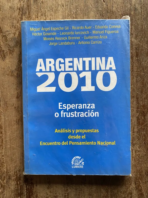 Tapa de Argentina 2010 - Espeche Gil (5f4)