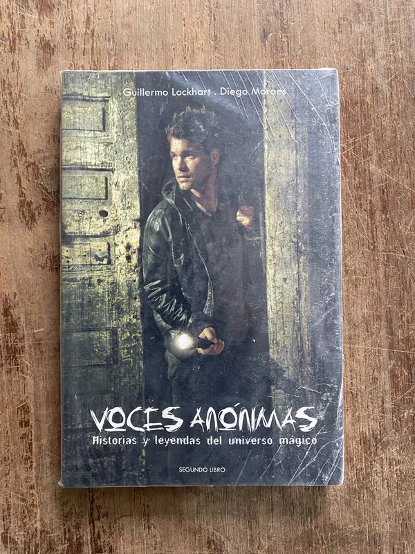 Tapa de Voces Anonimas - Lockhart Guillermo / Moraes Diego (5f5)