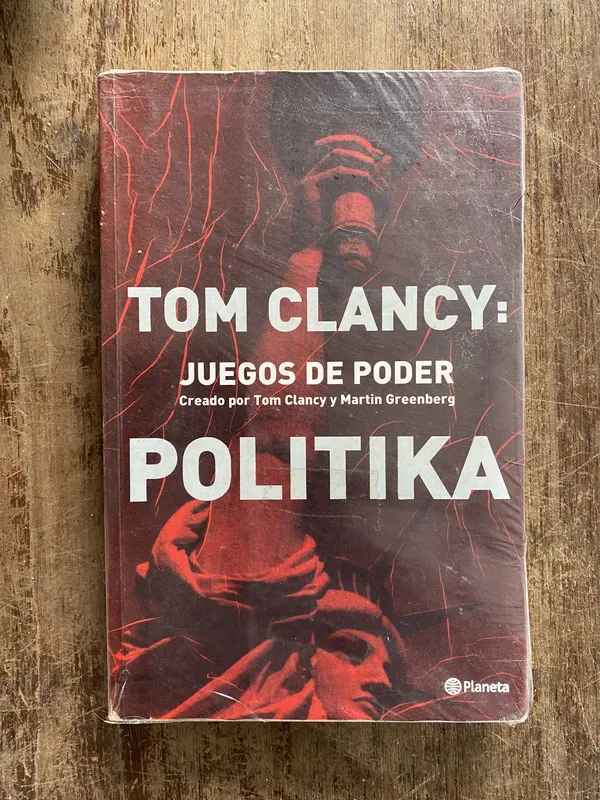 Politika - Clancy Tom (5f7)