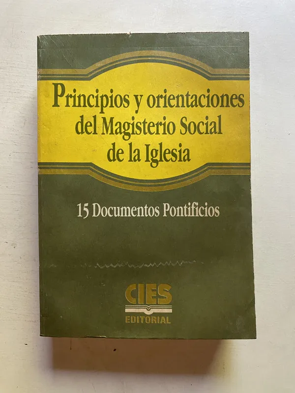 Tapa de Principios y orientaciones del Magisterio Social de la Igle
