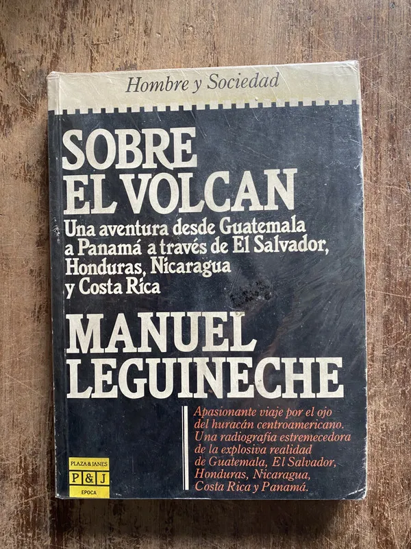 Sobre el Volcan - Leguineche, Manuel (5o6)